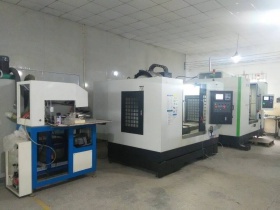 精焊科技cnc數(shù)控機床車間
